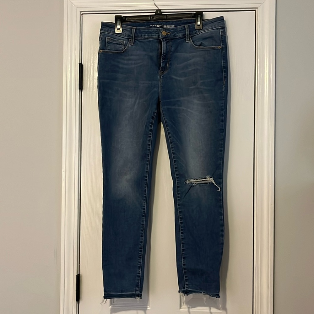 Old Navy Rockstar Jeans Distressed